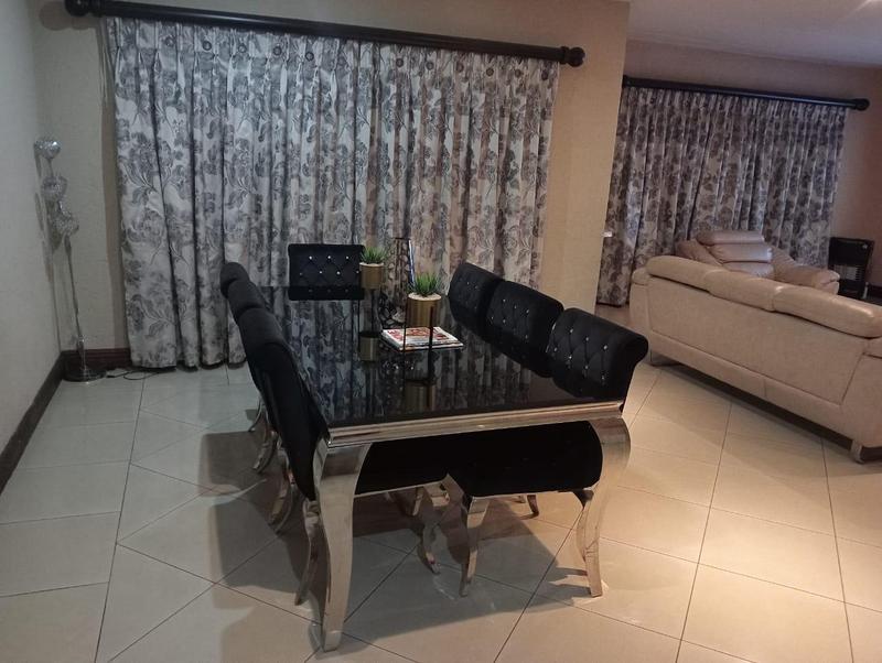 To Let 4 Bedroom Property for Rent in Dalpark Gauteng