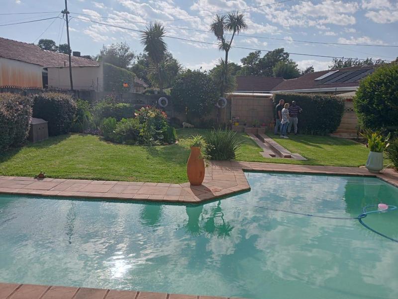To Let 4 Bedroom Property for Rent in Dalpark Gauteng