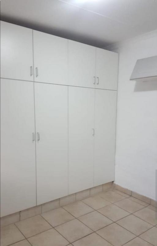 To Let 1 Bedroom Property for Rent in Germiston Central Gauteng