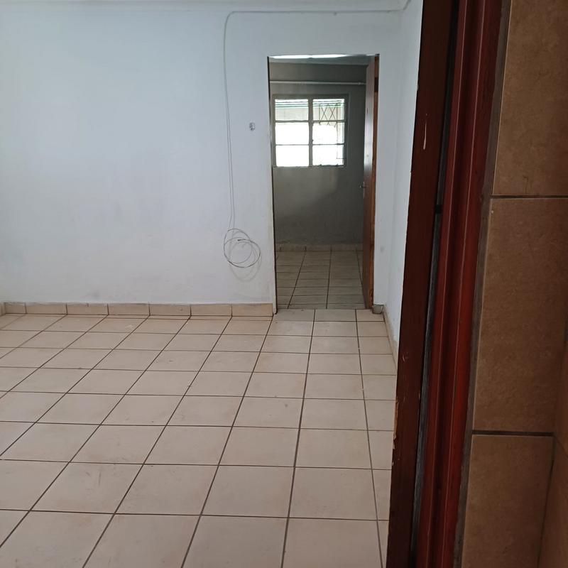 To Let 1 Bedroom Property for Rent in Germiston Central Gauteng