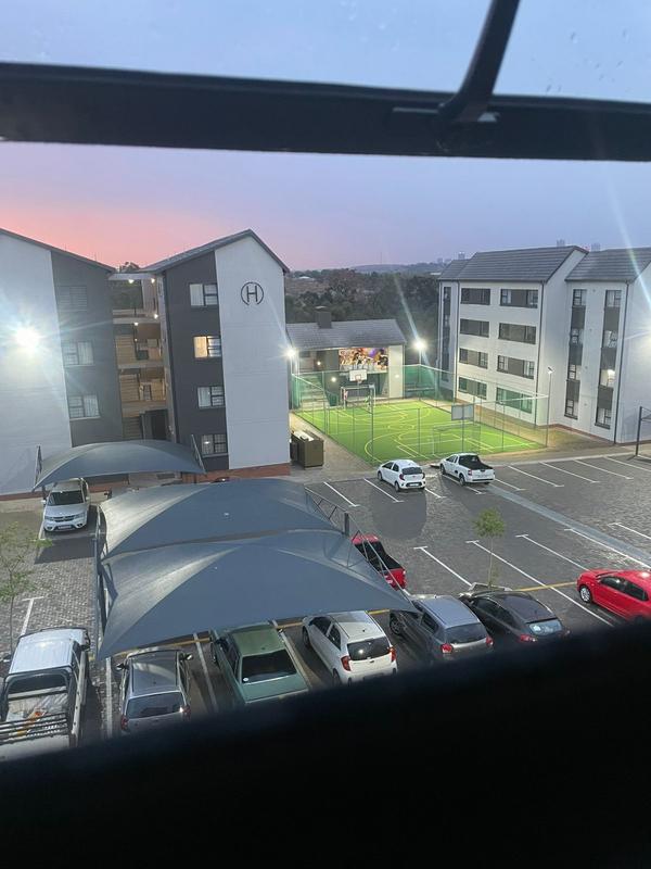 To Let 2 Bedroom Property for Rent in South Hills Gauteng