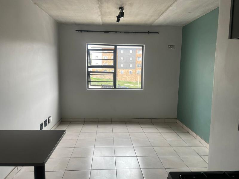 To Let 2 Bedroom Property for Rent in South Hills Gauteng
