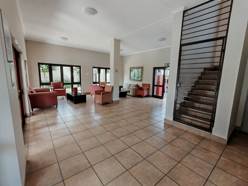 To Let 1 Bedroom Property for Rent in Beverley Gauteng