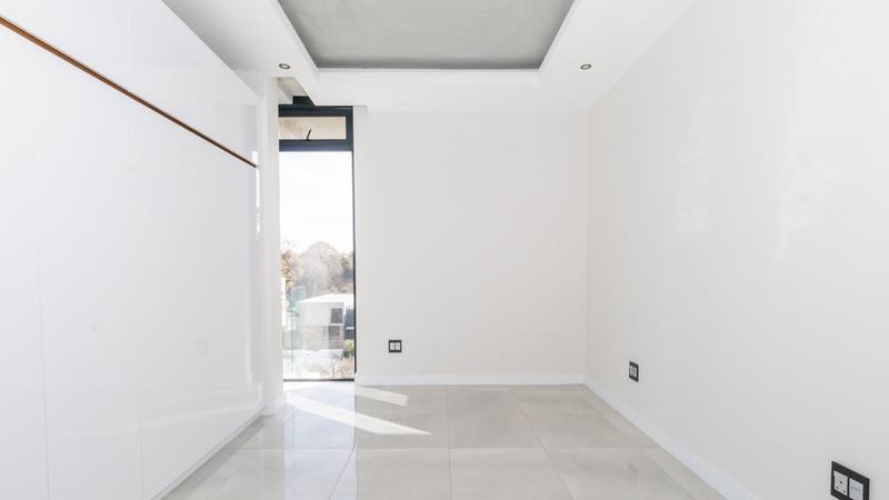 To Let 2 Bedroom Property for Rent in Houghton Estate Gauteng