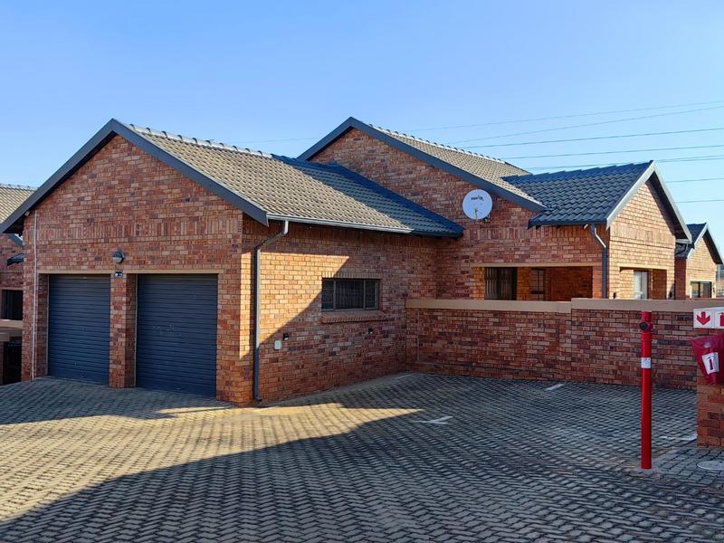 2 Bedroom Property for Sale in Sugar Bush Estate Gauteng