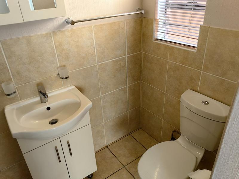 2 Bedroom Property for Sale in Sugar Bush Estate Gauteng