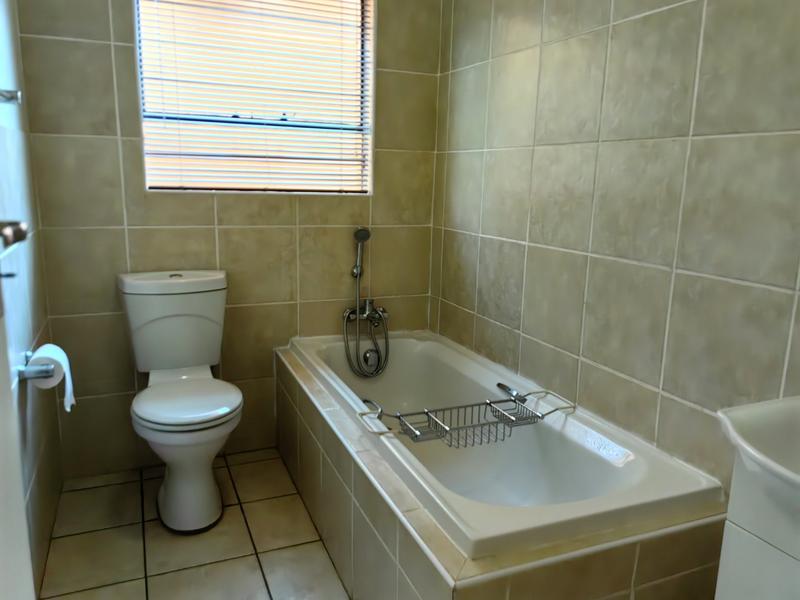 2 Bedroom Property for Sale in Sugar Bush Estate Gauteng