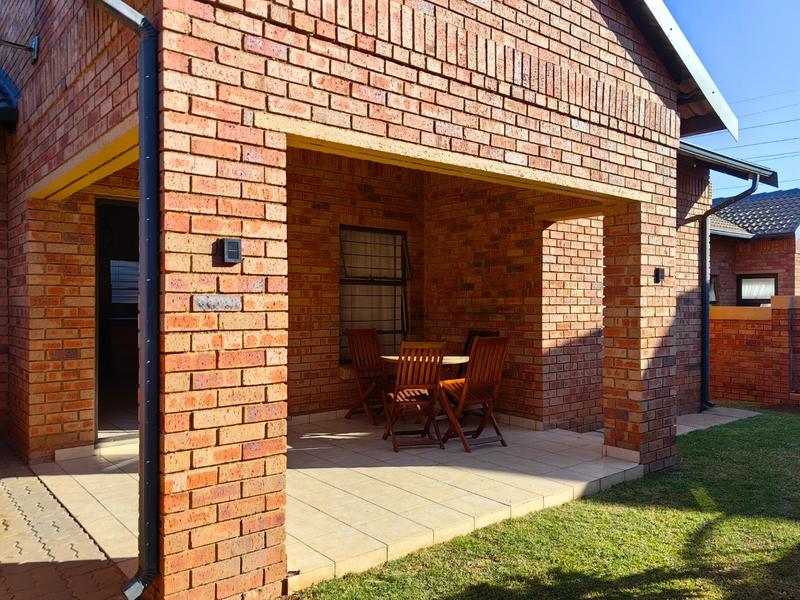 2 Bedroom Property for Sale in Sugar Bush Estate Gauteng