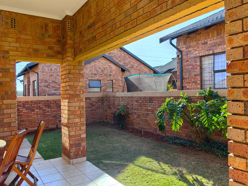 2 Bedroom Property for Sale in Sugar Bush Estate Gauteng