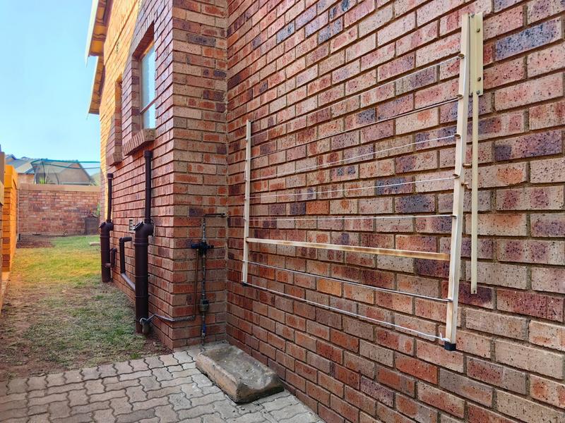 2 Bedroom Property for Sale in Sugar Bush Estate Gauteng