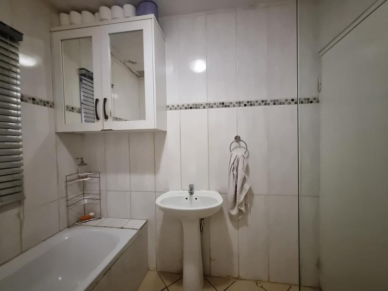 To Let 2 Bedroom Property for Rent in Mooikloof Ridge Gauteng