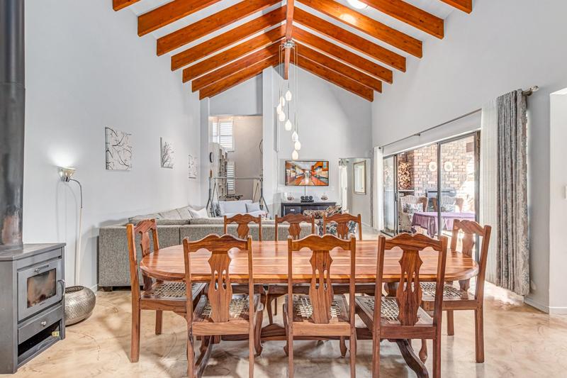 To Let 3 Bedroom Property for Rent in Magaliessig Gauteng