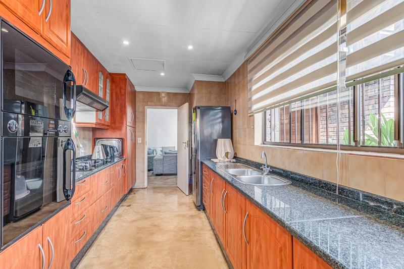 To Let 3 Bedroom Property for Rent in Magaliessig Gauteng