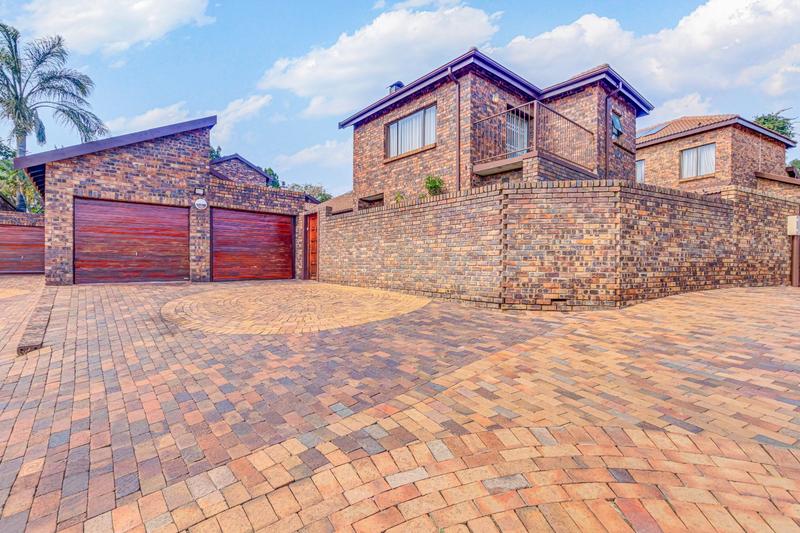 To Let 3 Bedroom Property for Rent in Magaliessig Gauteng