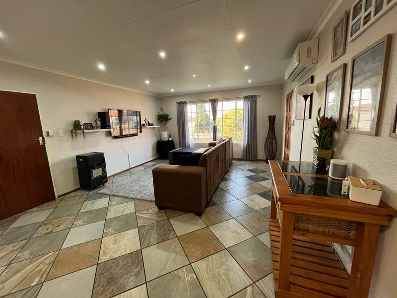 3 Bedroom Property for Sale in Amorosa Gauteng