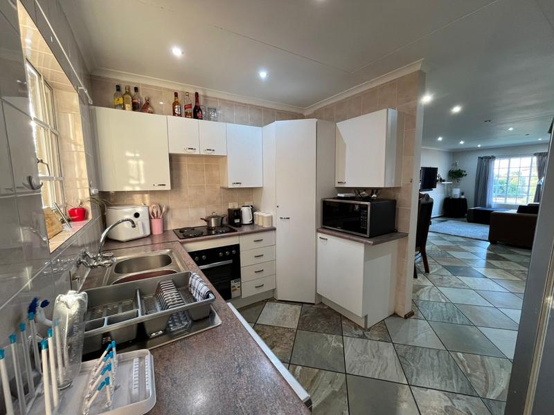 3 Bedroom Property for Sale in Amorosa Gauteng
