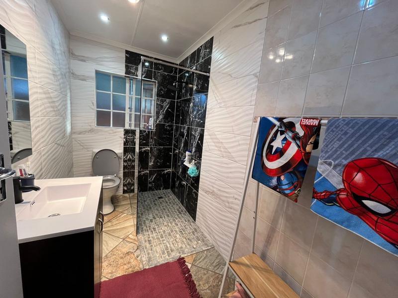 3 Bedroom Property for Sale in Amorosa Gauteng