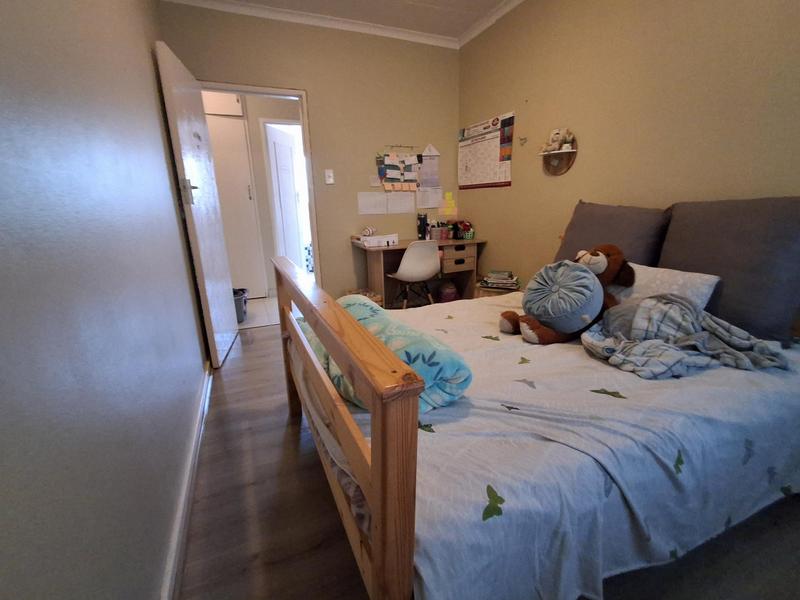 4 Bedroom Property for Sale in La Montagne Gauteng