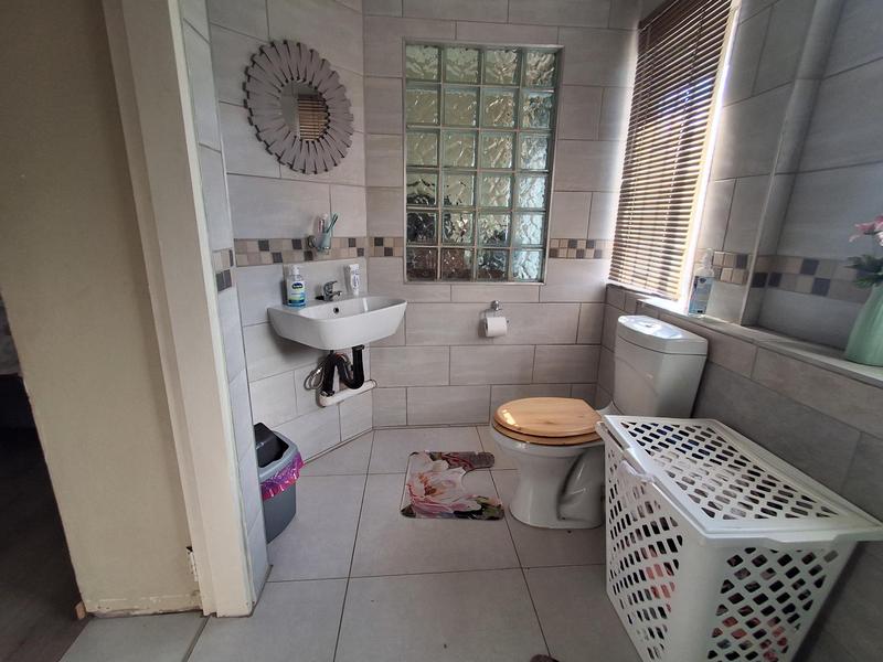 4 Bedroom Property for Sale in La Montagne Gauteng