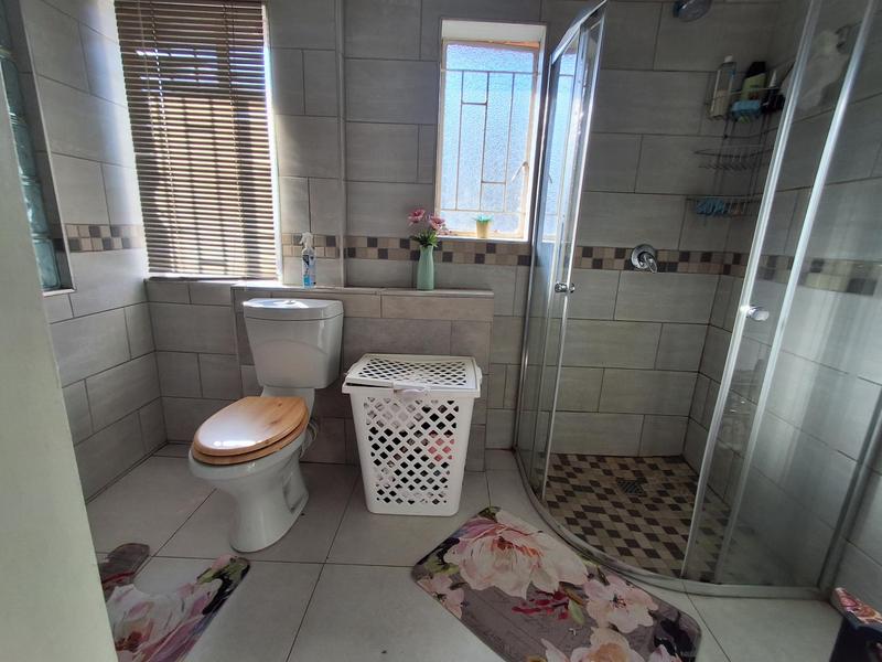4 Bedroom Property for Sale in La Montagne Gauteng