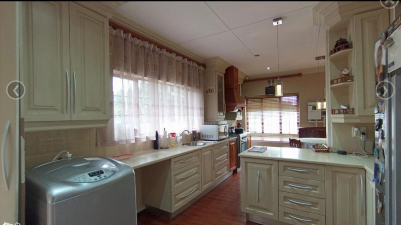3 Bedroom Property for Sale in Parkmore Gauteng