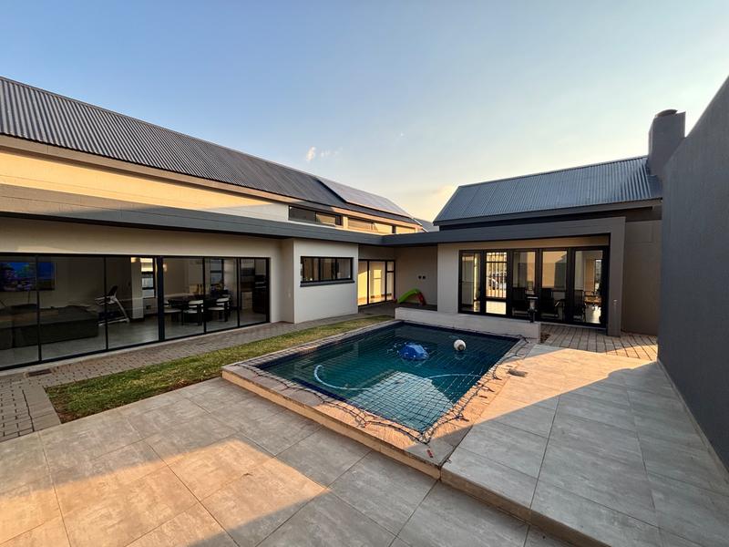 4 Bedroom Property for Sale in Midstream Meadows Gauteng