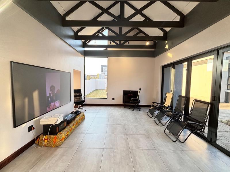 4 Bedroom Property for Sale in Midstream Meadows Gauteng
