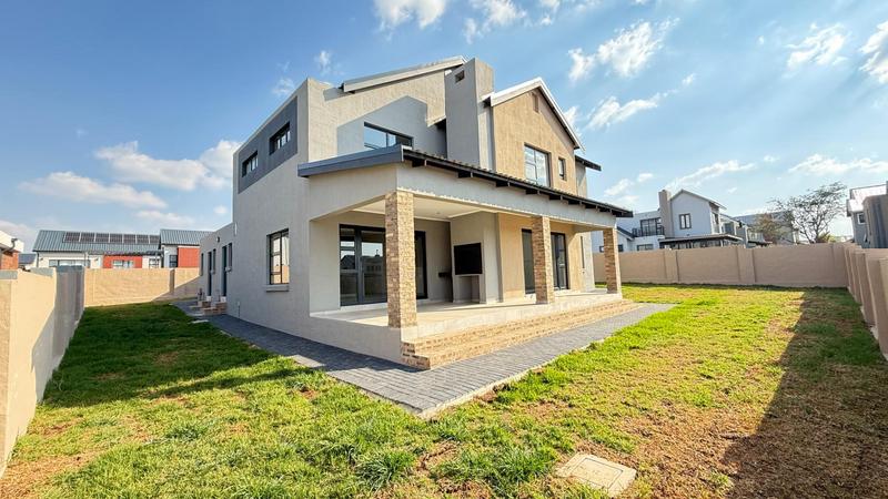 4 Bedroom Property for Sale in Golden Fields Estate Gauteng