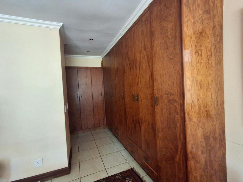 5 Bedroom Property for Sale in Bryanston Gauteng