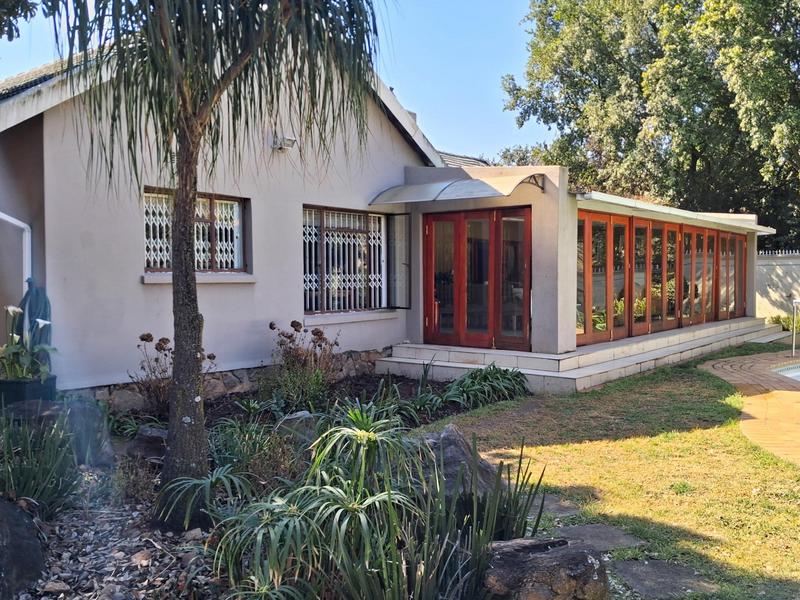 5 Bedroom Property for Sale in Bryanston Gauteng