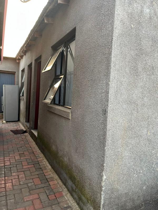 3 Bedroom Property for Sale in Protea Glen Gauteng
