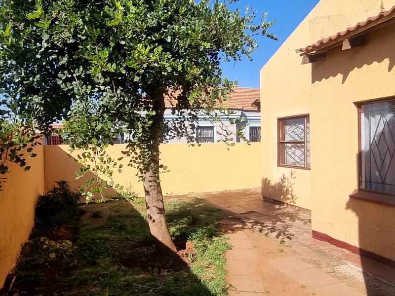 3 Bedroom Property for Sale in Vosloorus Gauteng