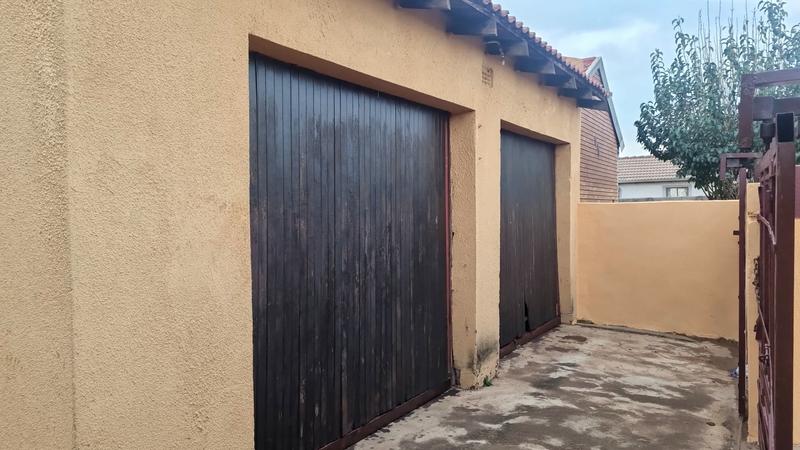 3 Bedroom Property for Sale in Vosloorus Gauteng