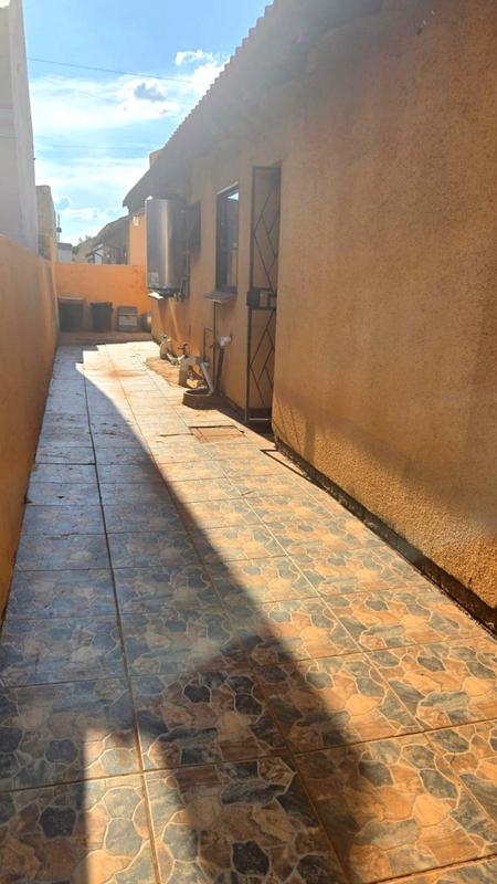 3 Bedroom Property for Sale in Vosloorus Gauteng