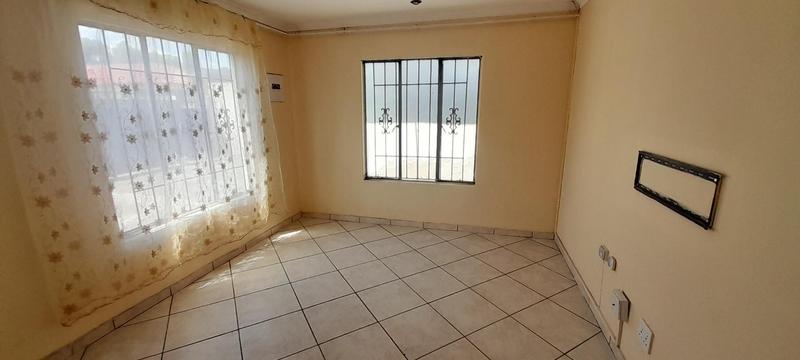 To Let 3 Bedroom Property for Rent in Naturena Gauteng