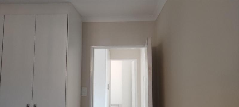 To Let 2 Bedroom Property for Rent in Weltevreden Park Gauteng