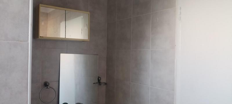 To Let 2 Bedroom Property for Rent in Weltevreden Park Gauteng
