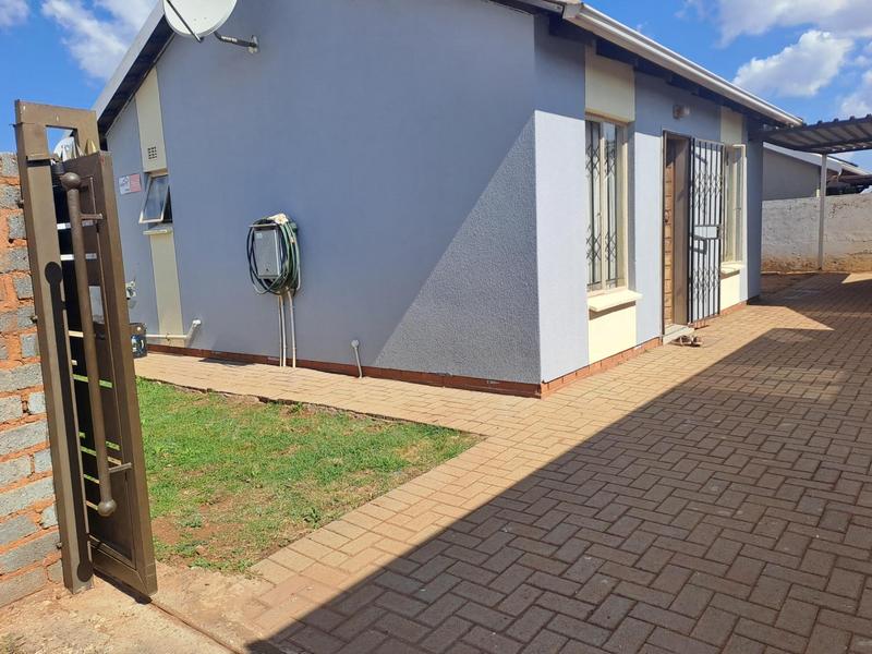 2 Bedroom Property for Sale in Sky City Gauteng