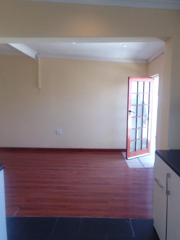 To Let 2 Bedroom Property for Rent in Zakariyya Park Gauteng
