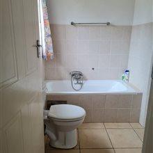 2 Bedroom Property for Sale in Rooihuiskraal North Gauteng