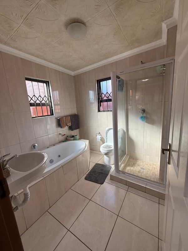 4 Bedroom Property for Sale in Commercia Gauteng