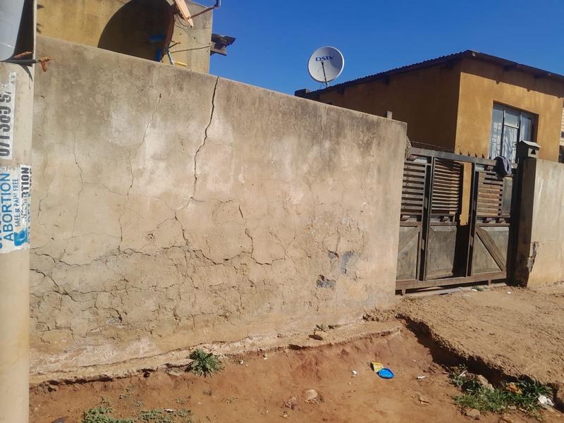6 Bedroom Property for Sale in Tembisa Central Gauteng
