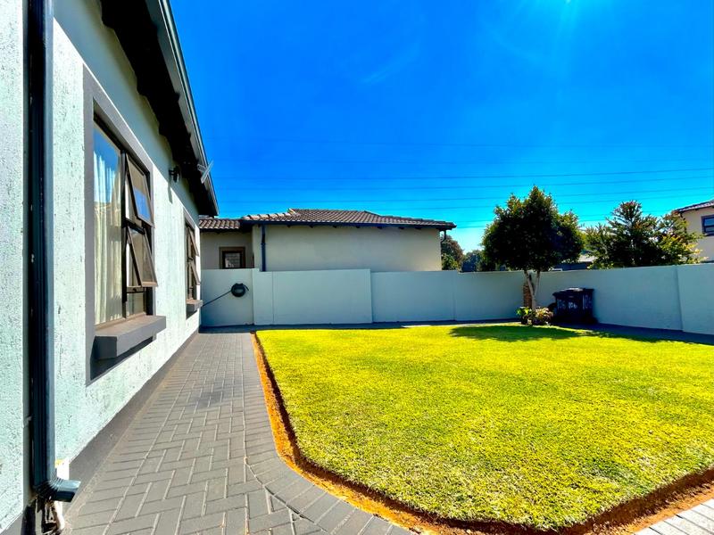 3 Bedroom Property for Sale in Magaliesberg Country Estate Gauteng