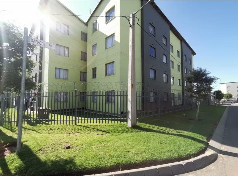 2 Bedroom Property for Sale in Fleurhof Gauteng