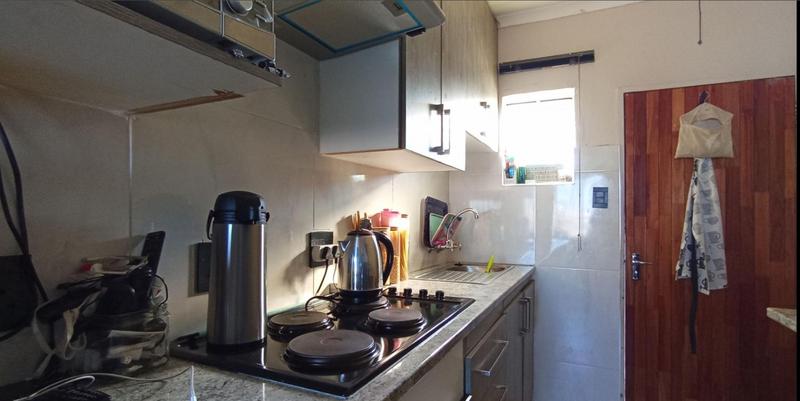 2 Bedroom Property for Sale in Fleurhof Gauteng
