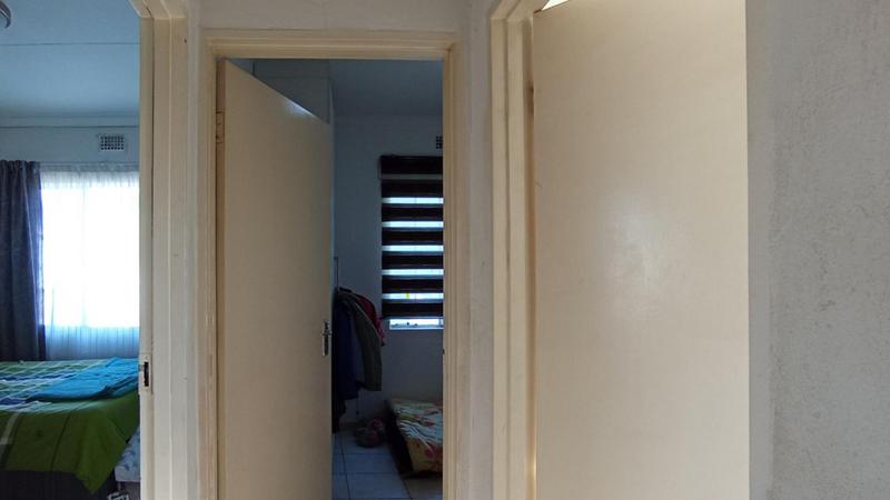 2 Bedroom Property for Sale in Fleurhof Gauteng