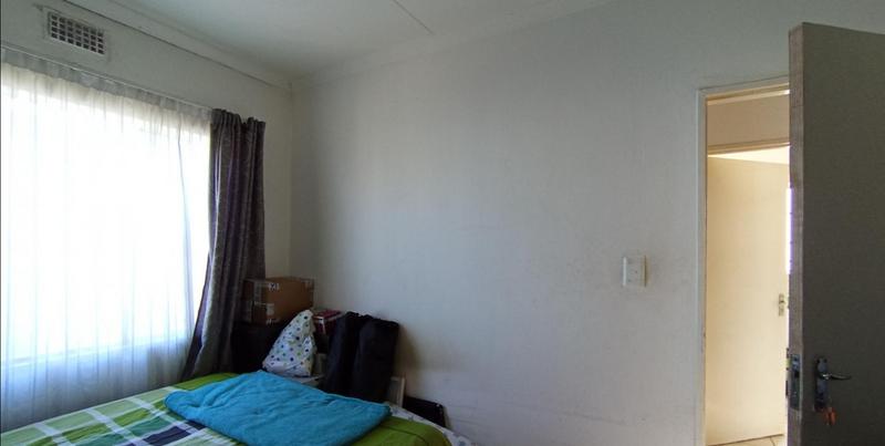2 Bedroom Property for Sale in Fleurhof Gauteng