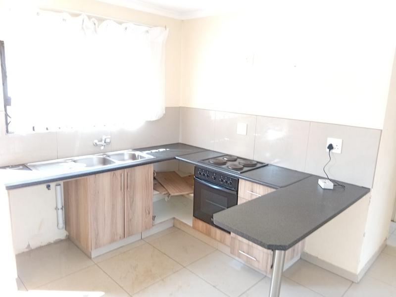 3 Bedroom Property for Sale in Dawn Park Gauteng