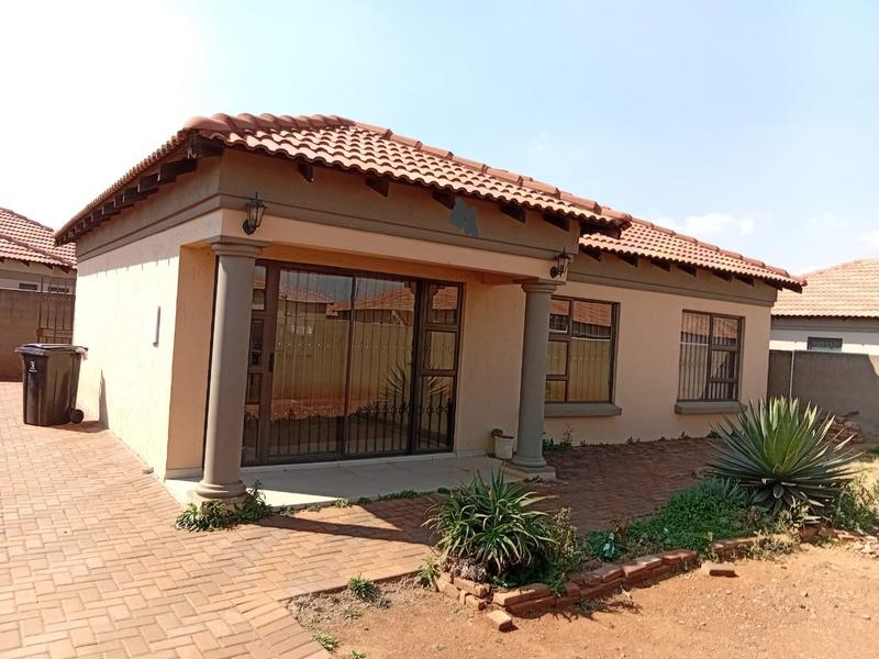 3 Bedroom Property for Sale in Dawn Park Gauteng