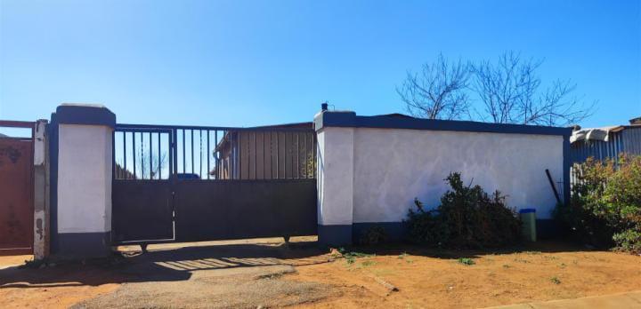 1 Bedroom Property for Sale in Rondebult Gauteng